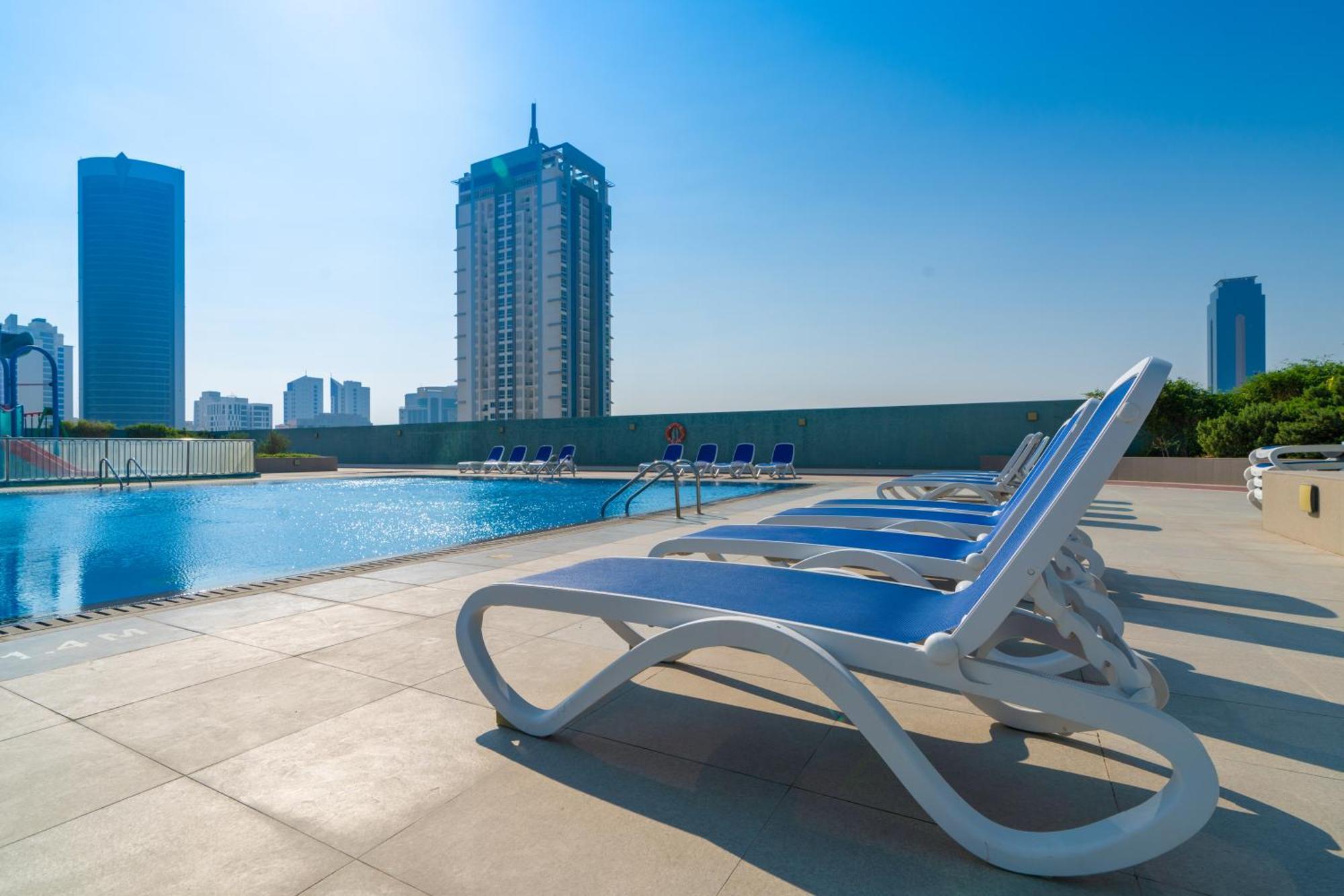S Plaza Suites Hotel Seef Екстер'єр фото